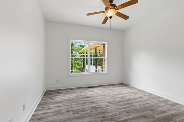 2214 Trieste Trl, Adams, TN 37010