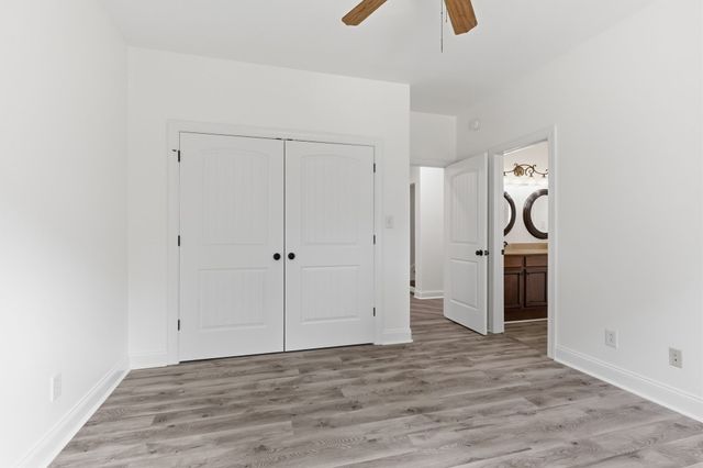 2214 Trieste Trl, Adams, TN 37010