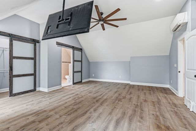 2214 Trieste Trl, Adams, TN 37010