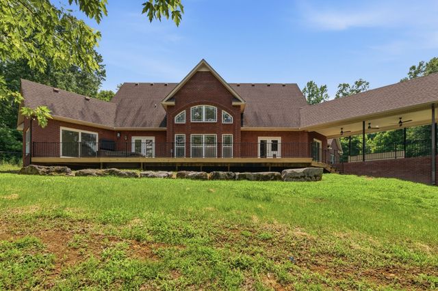 2214 Trieste Trl, Adams, TN 37010