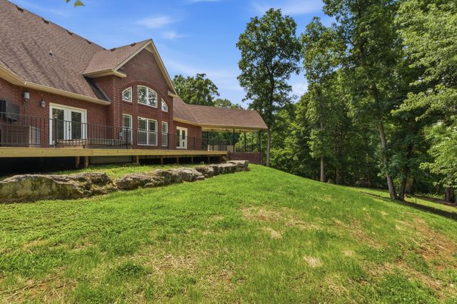 2214 Trieste Trl, Adams, TN 37010