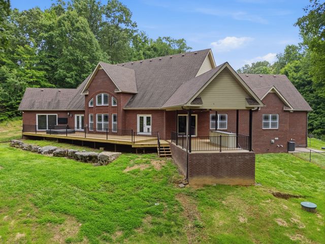 2214 Trieste Trl, Adams, TN 37010