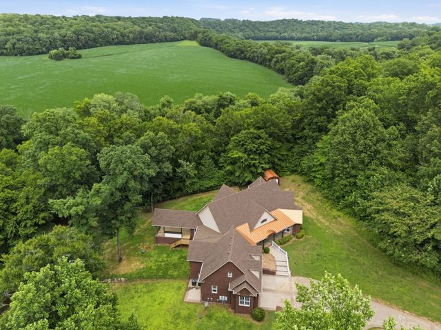 2214 Trieste Trl, Adams, TN 37010