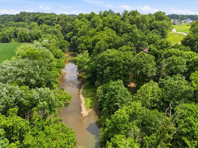 2214 Trieste Trl, Adams, TN 37010