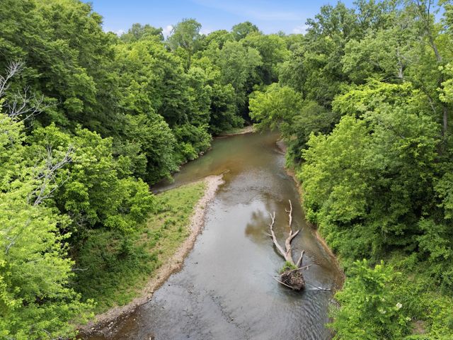 2214 Trieste Trl, Adams, TN 37010