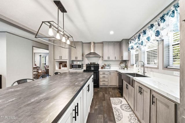 5605 Livingston Creek Road, Bristol, VA 24202