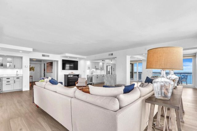 5380 N Ocean Drive 18j, Singer Island, FL 33404