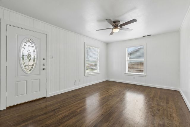 1514 Baxley Street, Carrollton, TX 75006