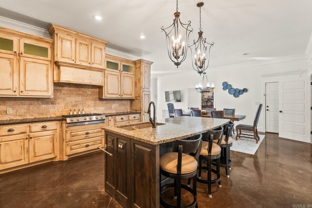 335 Vintage Cove, Conway, AR 72034
