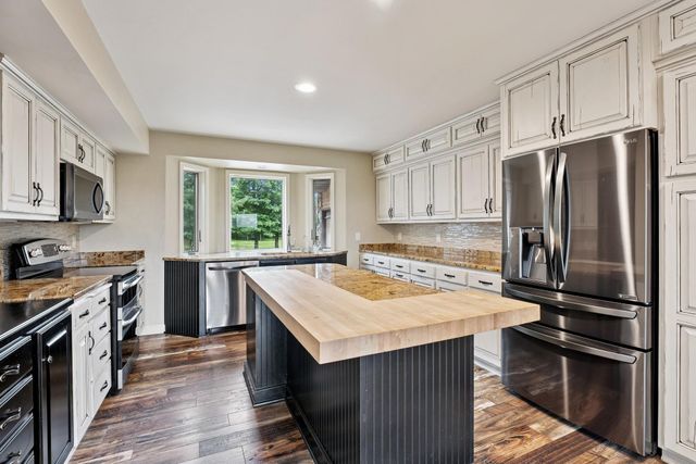 1652 216th Street E, Lynden Twp, MN 55320