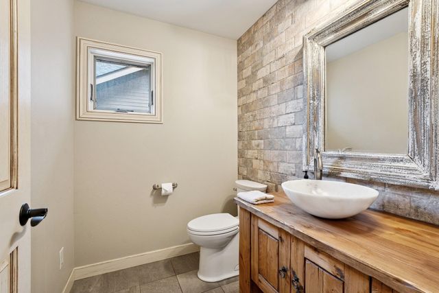 1652 216th Street E, Lynden Twp, MN 55320