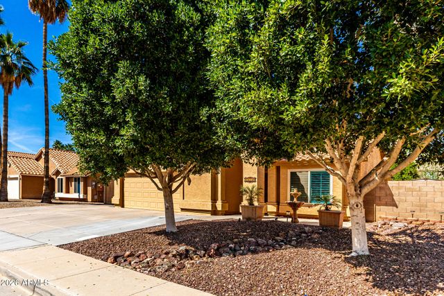 15756 W SHILOH Avenue, Goodyear, AZ 85338