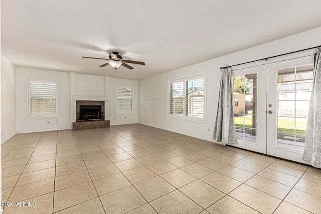 15756 W SHILOH Avenue, Goodyear, AZ 85338