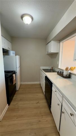 3249 S Staples St 7, Corpus Christi, TX 78411