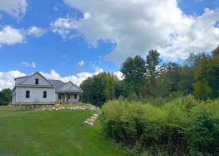 96 Stafford Hollow Rd, Monson, MA 01057