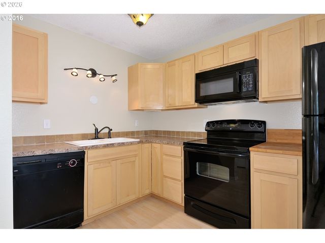 200 Sw FLORENCE Ave E1, Gresham, OR 97080