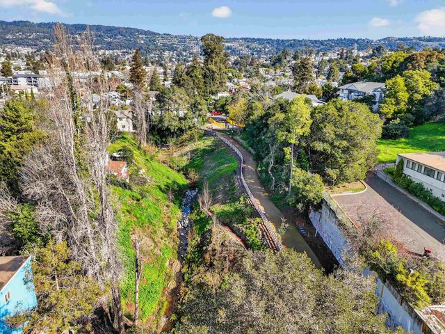 4343 Brookdale Ave, Oakland, CA 94619