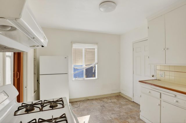 4343 Brookdale Ave, Oakland, CA 94619