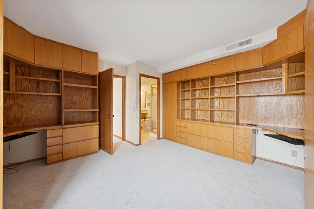 2950 Dean Parkway 1005, Minneapolis, MN 55416