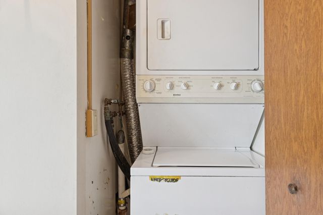 2950 Dean Parkway 1005, Minneapolis, MN 55416