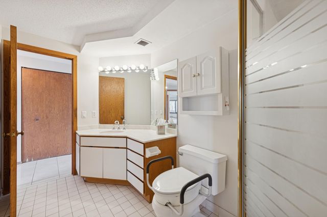 2950 Dean Parkway 1005, Minneapolis, MN 55416