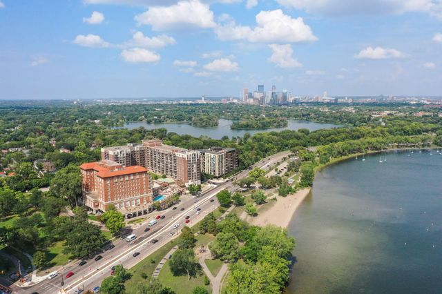 2950 Dean Parkway 1005, Minneapolis, MN 55416