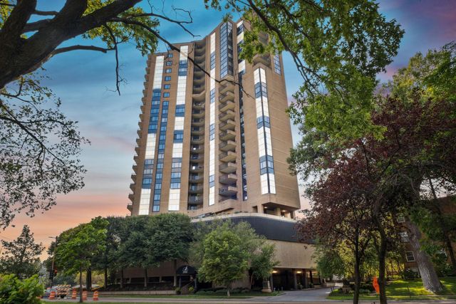 2950 Dean Parkway 1005, Minneapolis, MN 55416