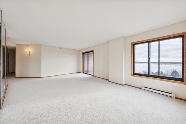 2950 Dean Parkway 1005, Minneapolis, MN 55416