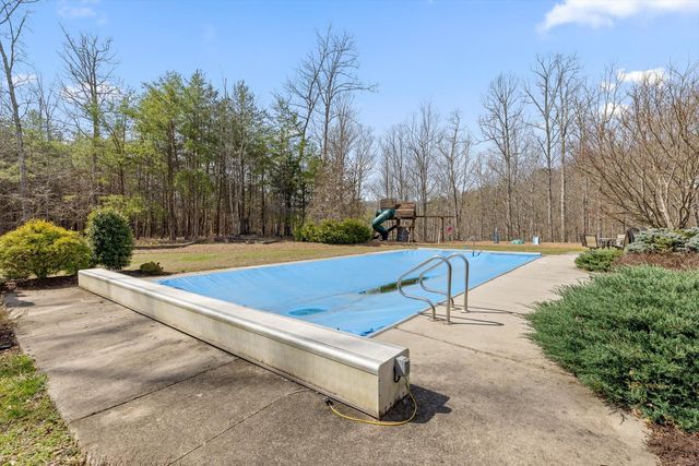 1250 Owl Hollow Road, Mcdonald, TN 37353