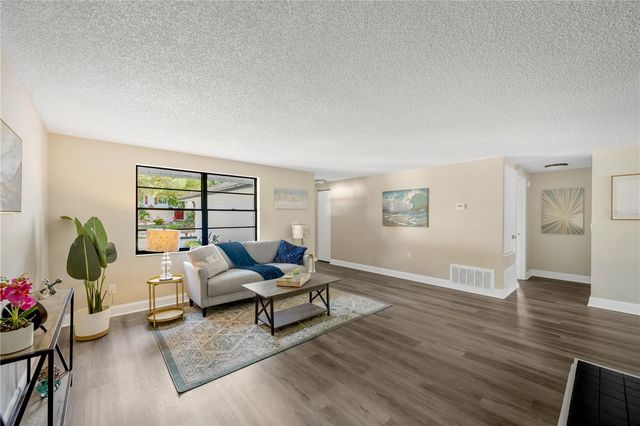 6622 JENNIFER DRIVE, Tampa, FL 33617