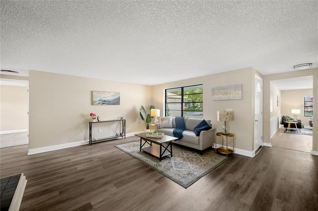 6622 JENNIFER DRIVE, Tampa, FL 33617