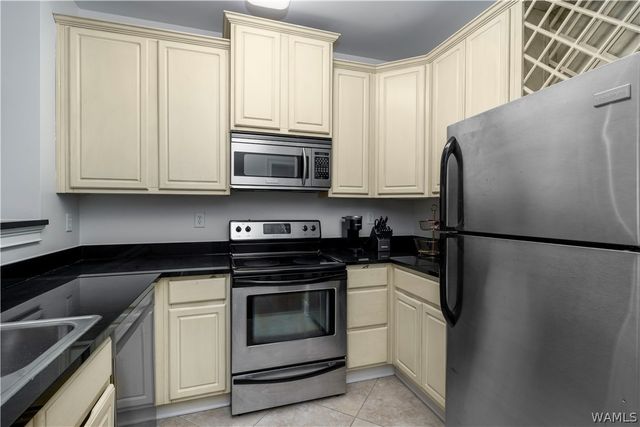 700 15th 2404, Tuscaloosa, AL 35401