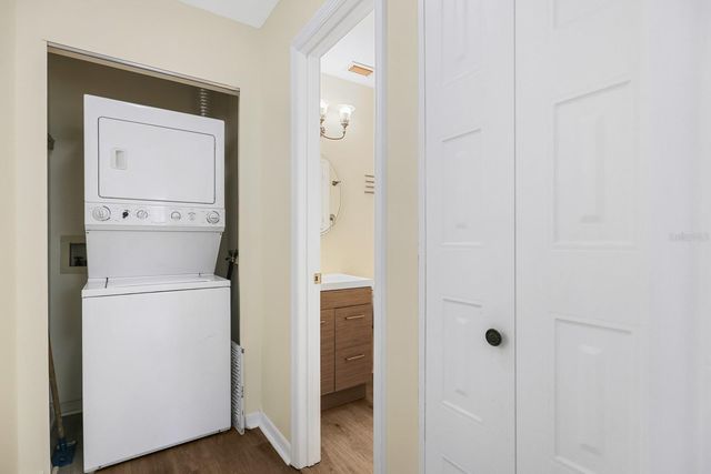 2003 HADRIAN COURT, Sun City Center, FL 33573