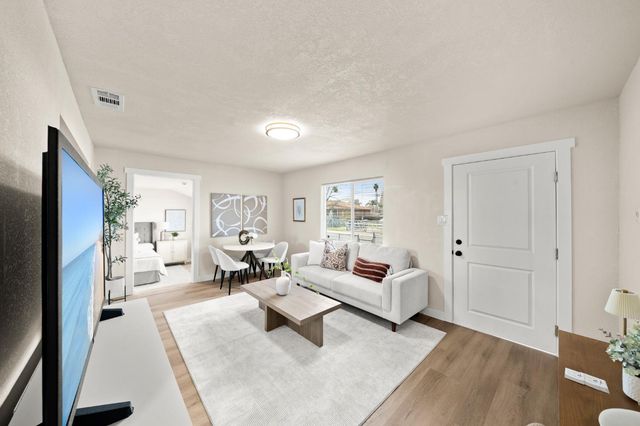 8024 33rd Ave, Sacramento, CA 95824