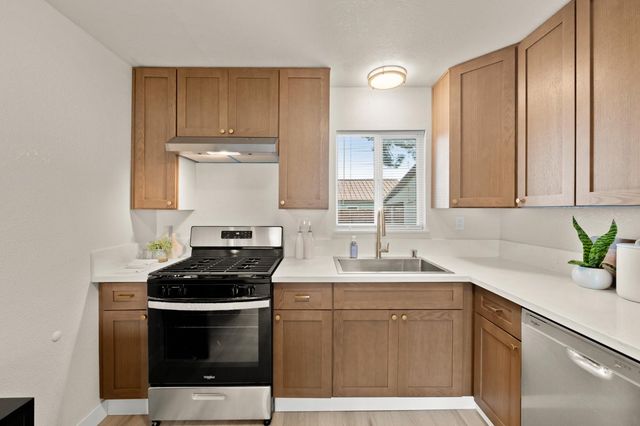 8024 33rd Ave, Sacramento, CA 95824