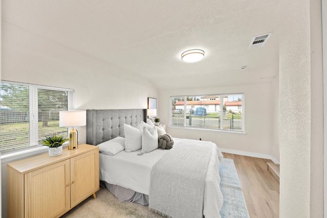 8024 33rd Ave, Sacramento, CA 95824