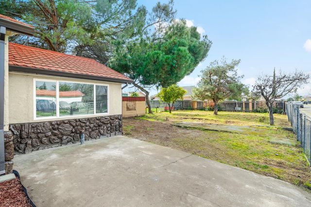 8024 33rd Ave, Sacramento, CA 95824