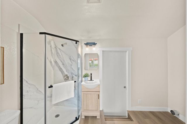 8024 33rd Ave, Sacramento, CA 95824