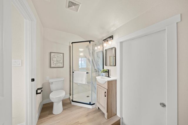 8024 33rd Ave, Sacramento, CA 95824