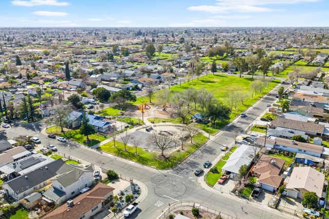 8024 33rd Ave, Sacramento, CA 95824