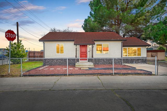 8024 33rd Ave, Sacramento, CA 95824