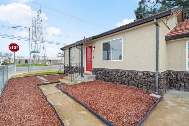 8024 33rd Ave, Sacramento, CA 95824