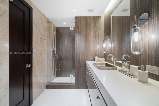 9999 Collins Ave 3E, Bal Harbour, FL 33154