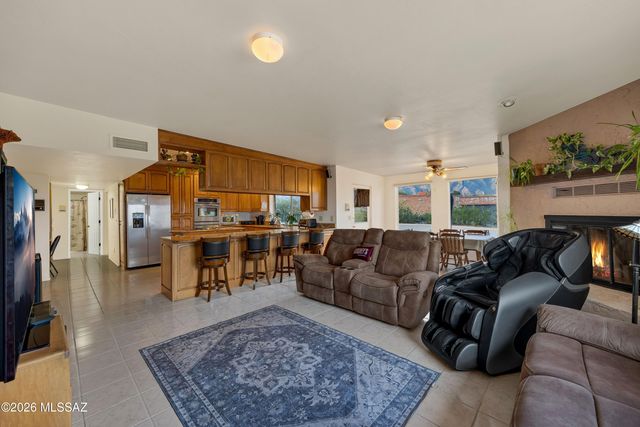 4975 N Camino Esplendora, Tucson, AZ 85718