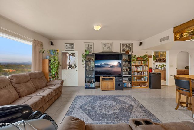 4975 N Camino Esplendora, Tucson, AZ 85718