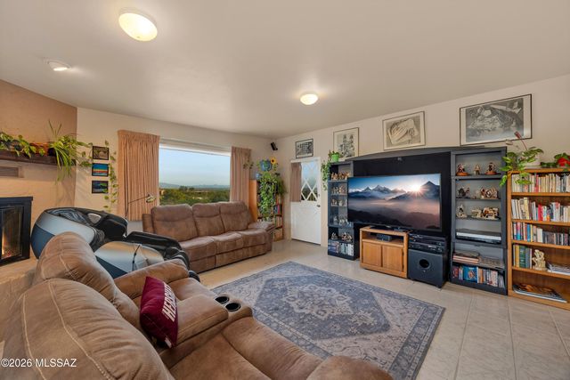 4975 N Camino Esplendora, Tucson, AZ 85718