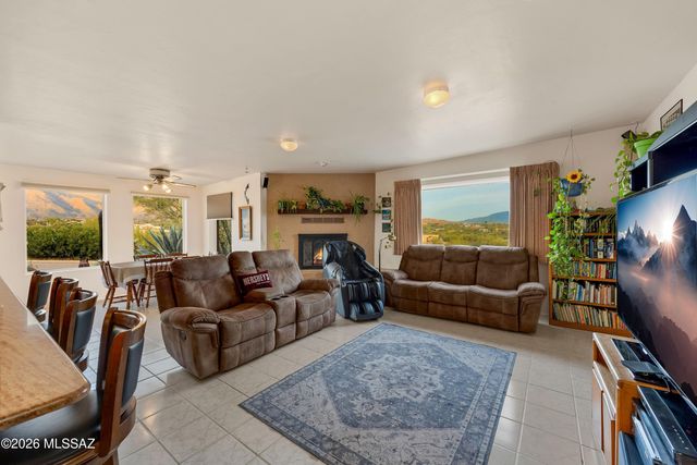 4975 N Camino Esplendora, Tucson, AZ 85718