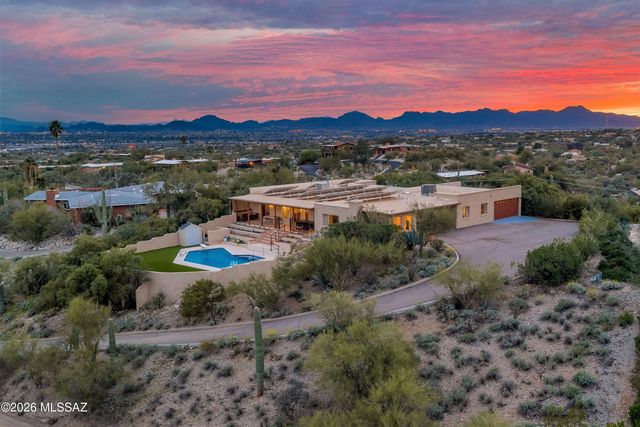 4975 N Camino Esplendora, Tucson, AZ 85718