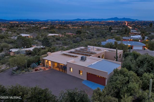 4975 N Camino Esplendora, Tucson, AZ 85718