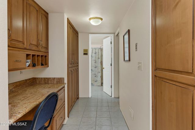 4975 N Camino Esplendora, Tucson, AZ 85718